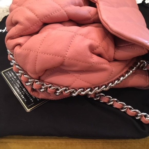 CHANEL front flap purse, peach/salmon - Picture 4 of 8